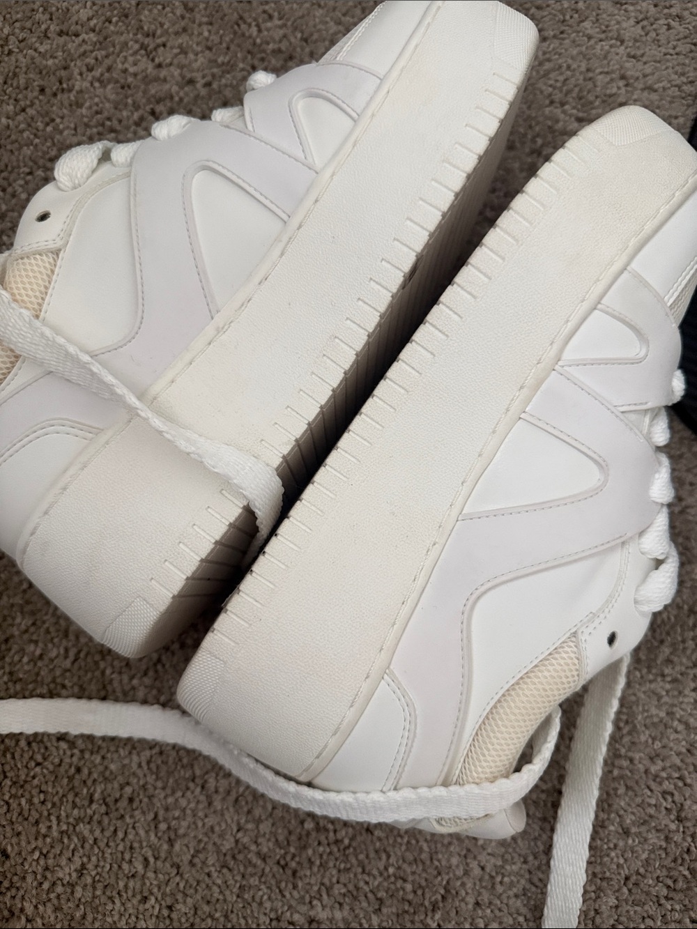 Jessica Simpson White Women's Lace-Up Platform Sneakers